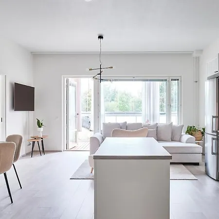 Modern Two-bedroom Huoneisto